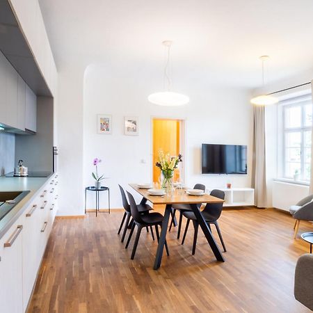 River View Apartment براغ المظهر الخارجي الصورة